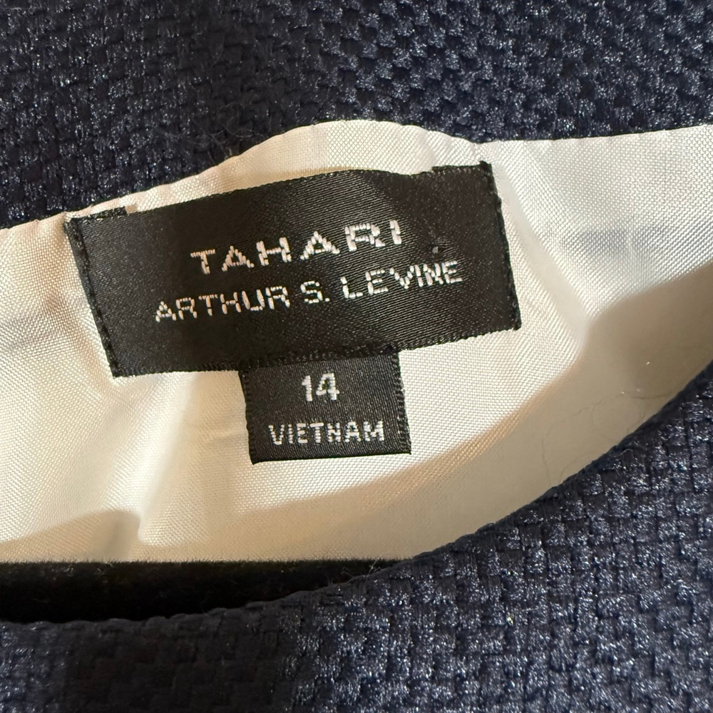 Tahari Arthur Levine Sleeveless Sheath Career Dress White Navy Colorblock 14 - Picture 4 of 8